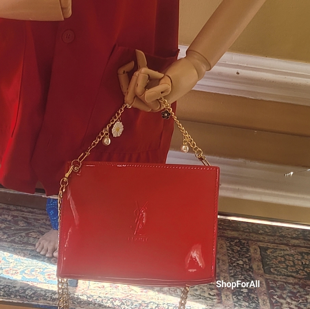 Yves Saint Laurent - Picture 4 of 16